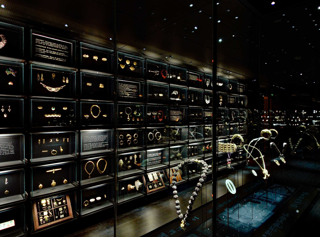 Les bijoux au musée des arts décoratifs